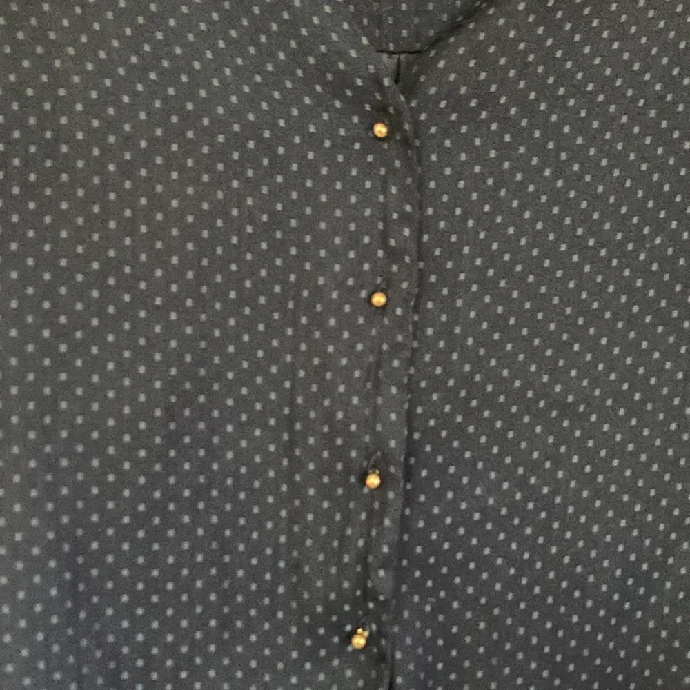 💕H&M BLOUSE💕 - Picture 2 of 6
